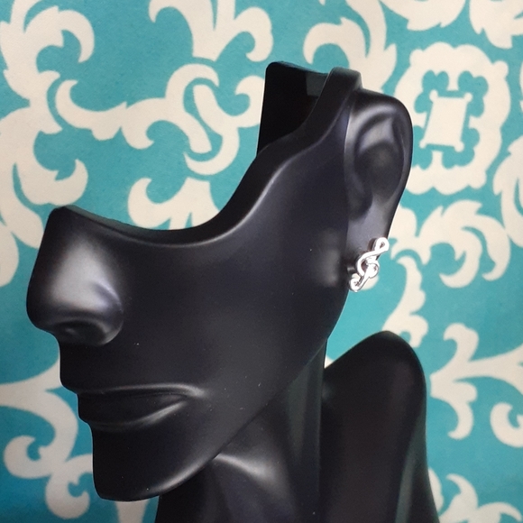 18K Gold F. MUSIC NOTES Earrings - Picture 2 of 5